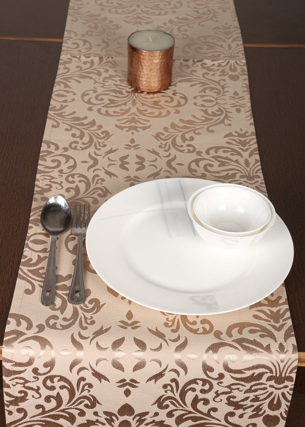 Get Cotton Jacquard Self Design Damask Table Runner 8 Seater (13x96