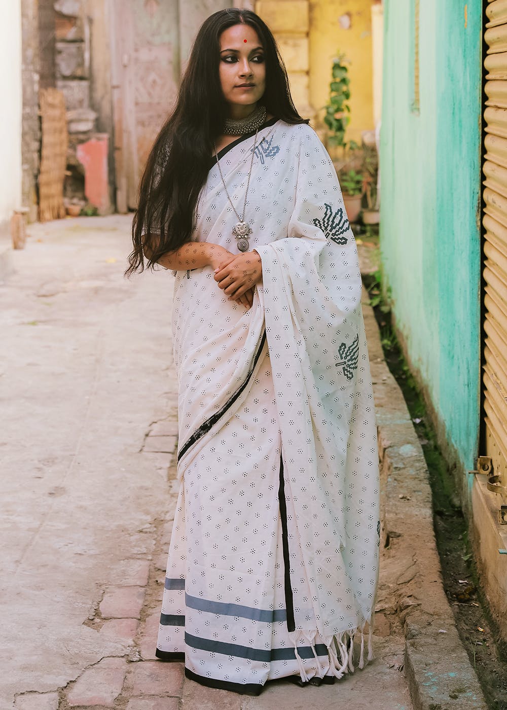 White plain body georgette designer saree, contrast peach sequin &  embroidered border & blouse