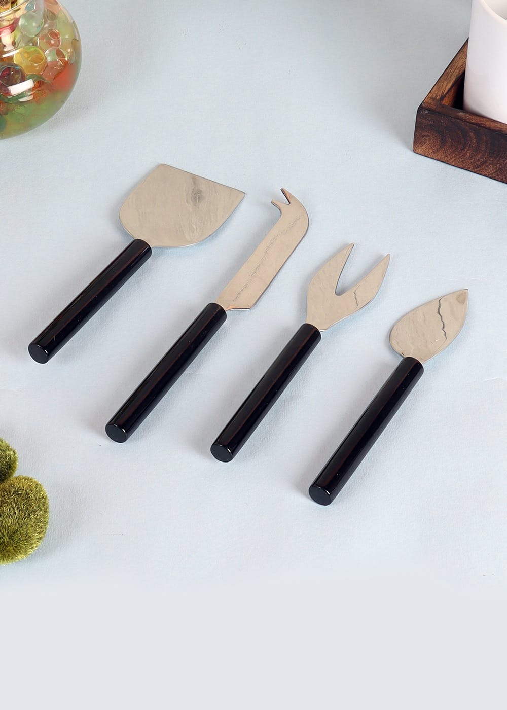 Get Black Resin Cheese Knife Set at ₹ 836 | LBB Shop