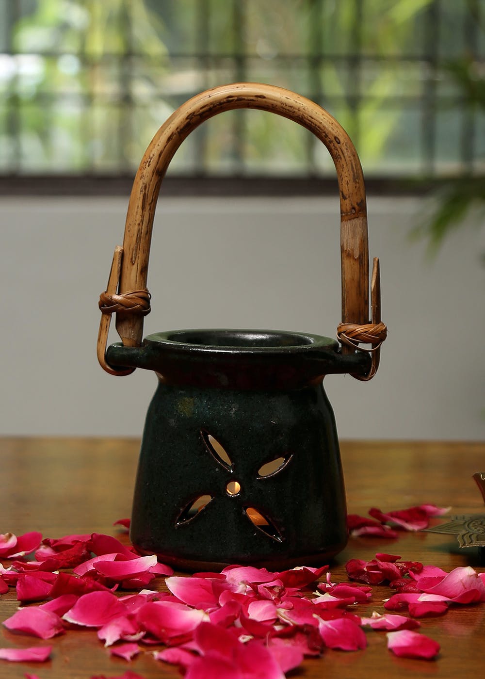 Get Studio Pottery Green Diffuser With Cane Handle at ₹ 1350 | LBB Shop