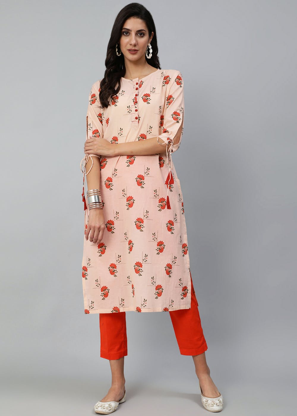 Get Round Neck Floral Printed Straight Kurta at ₹ 929 | LBB Shop