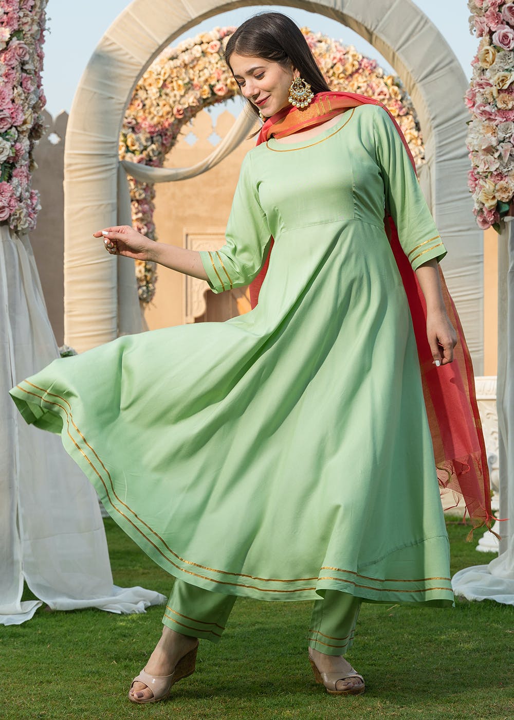 Pista Green Embroidered Mulmul Dupatta | Combination dresses, Fashion  drawing dresses, Churidhar designs