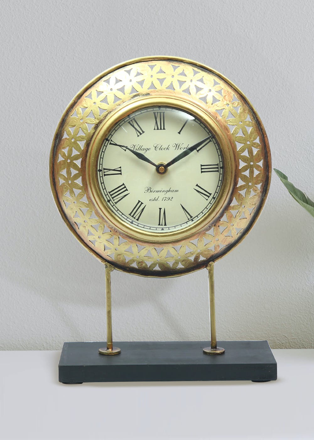 Get Ornate Cutwork Gold Table Clock at ₹ 4749 LBB Shop