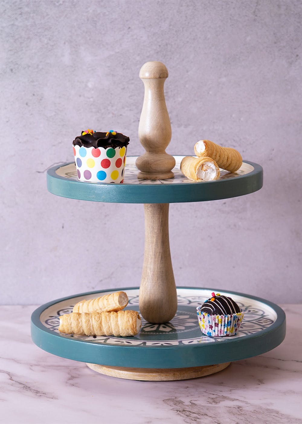 Low Rustic Wood Cake Stand | Vintique Rental