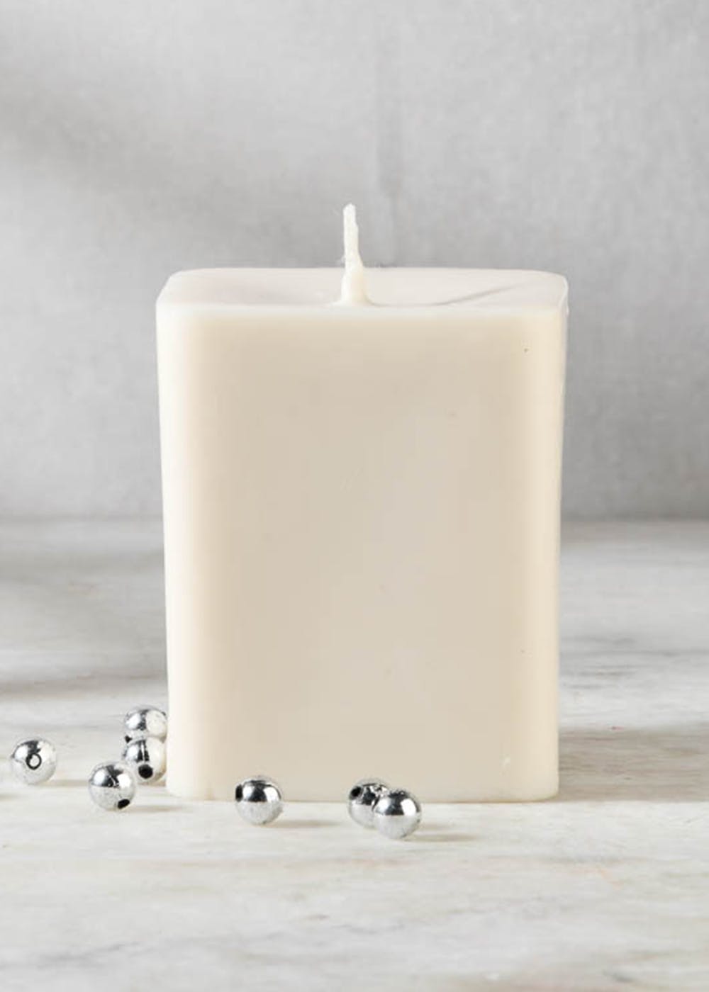Kindness - Cinnamon Roll Scented Candle