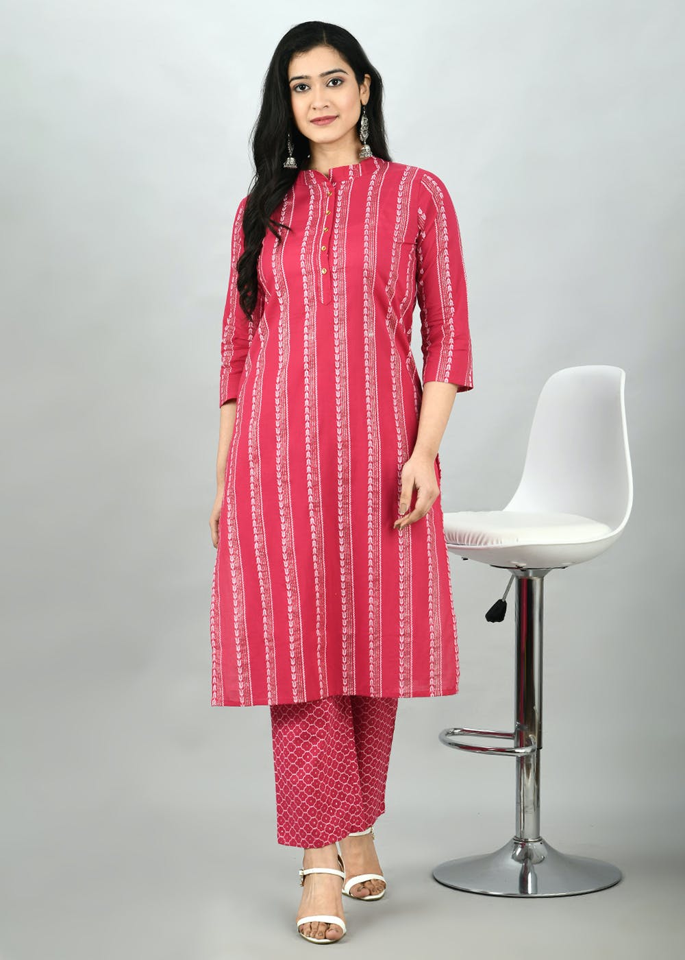 Women Pure Cotton Printed Pink Kurta With Pant main image 1