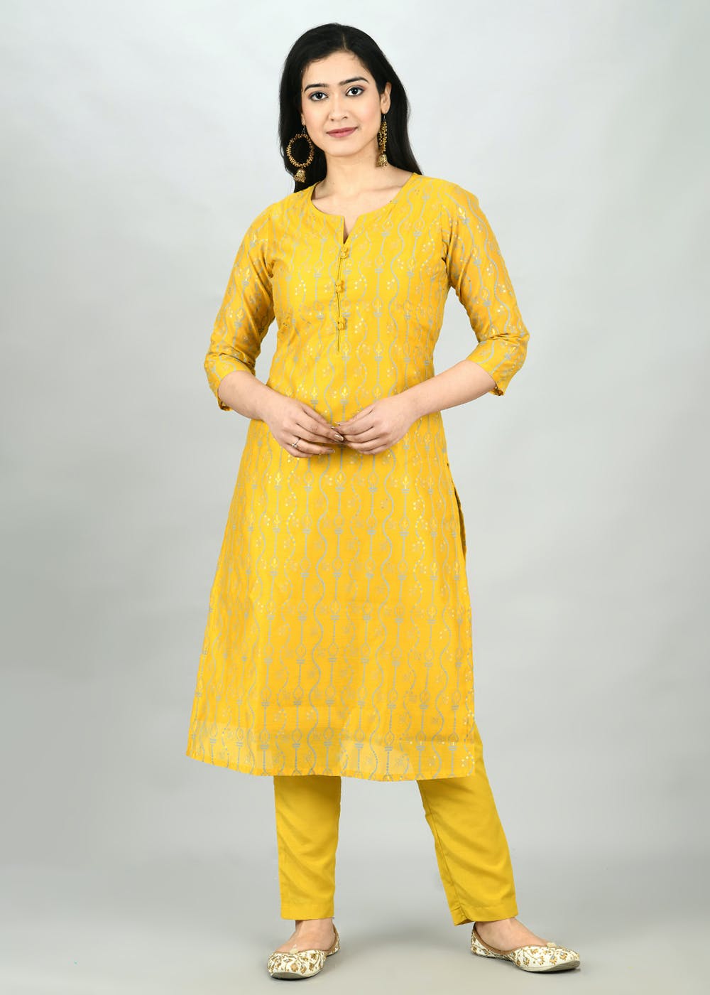 Get Floral & Ethnic Printed Straight Kurta With Pants Set at ₹ 1046 ...