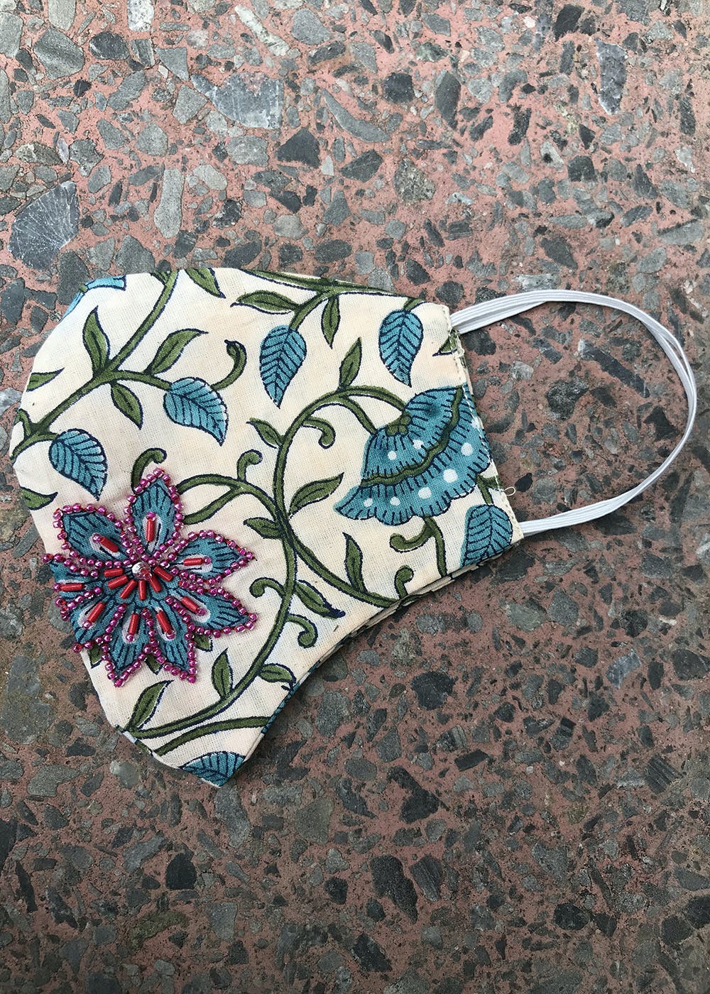 Get Large Floral Pink Highlighted Printed Mask at ₹ 80 LBB Shop