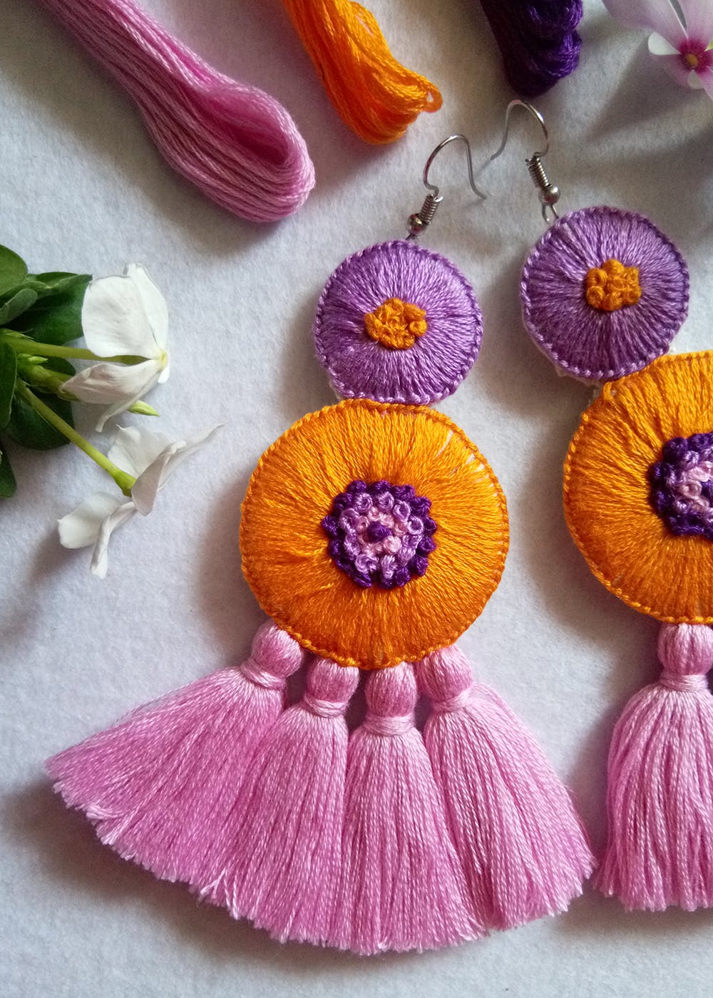 Pin by Renata Costa on Bijuterias Diy  Crochet earrings pattern Crochet  earrings Crochet