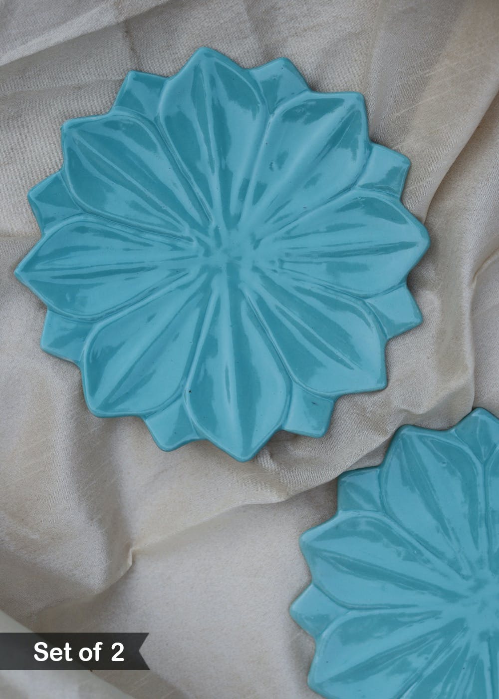 Get Lotus Teal Plate Set of 2 at ₹ 1299 LBB Shop