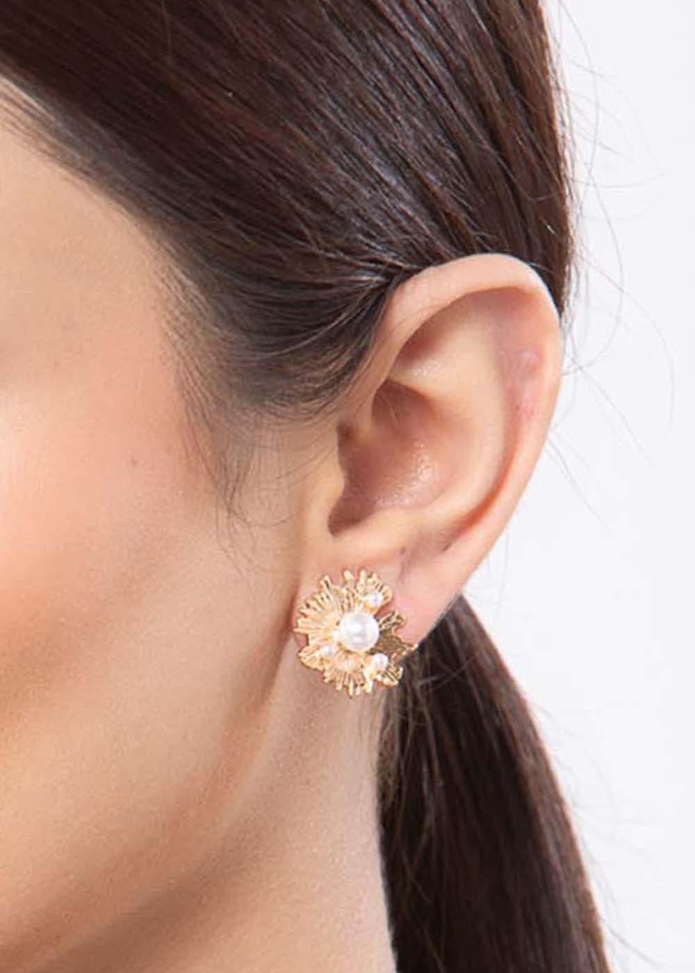 Get Preciosa Golden Pearl Earrings at ₹ 399 | LBB Shop