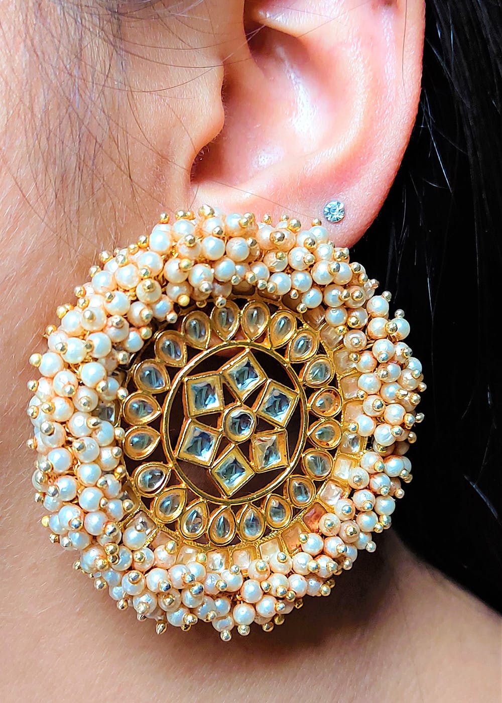 22k Gold big round kundan stud earrings - Indian Jewellery Designs