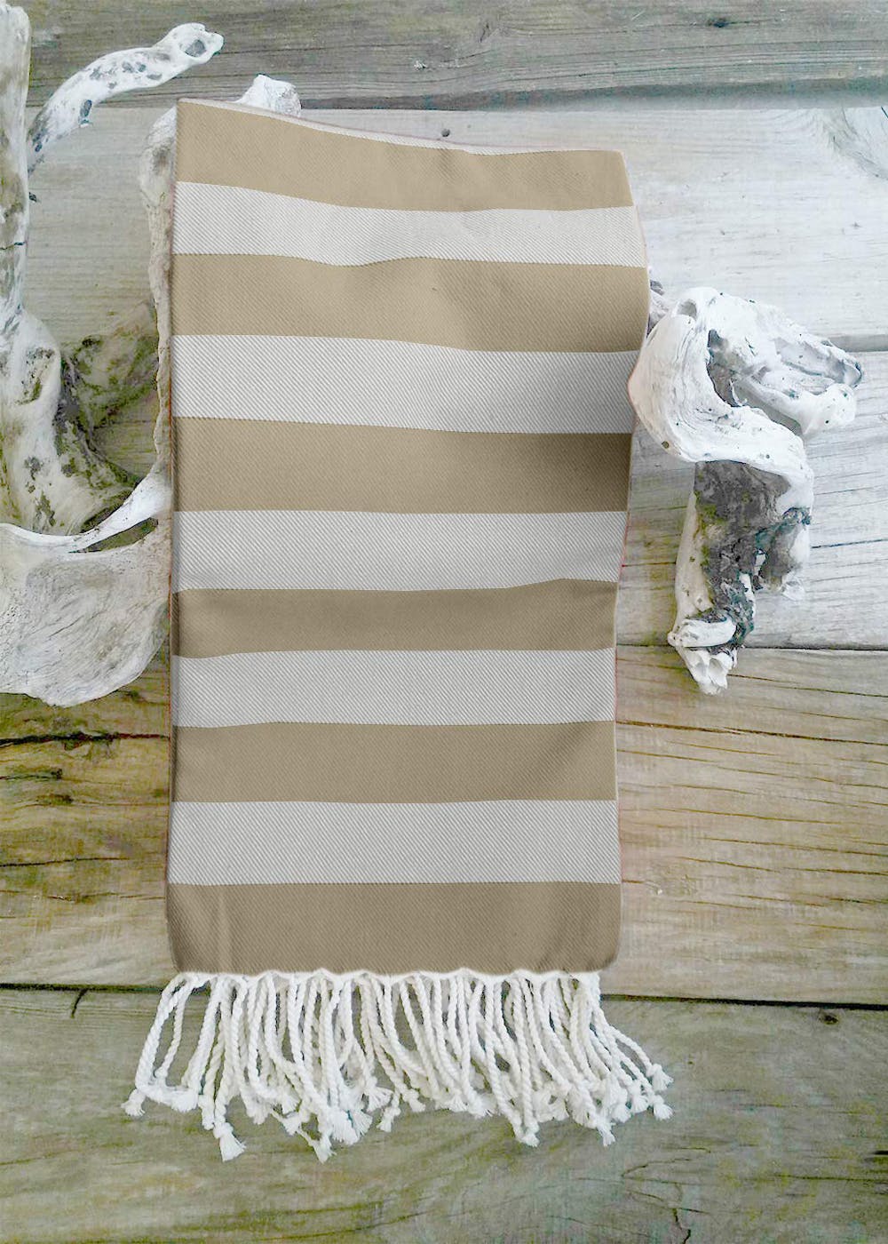 Wood,Rectangle,Font,Linens,Pattern,Flooring,Art,Grass,Tablecloth,Paper