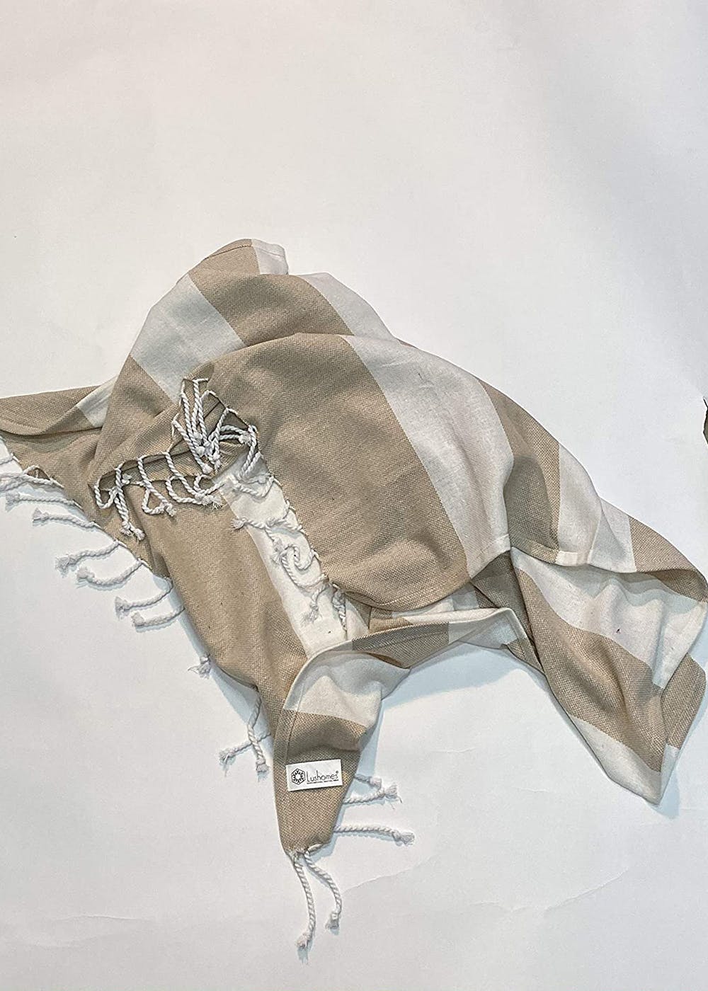Head,Bat,Jaw,Sleeve,Gesture,Collar,Creative arts,Art,Fashion accessory,Drawing