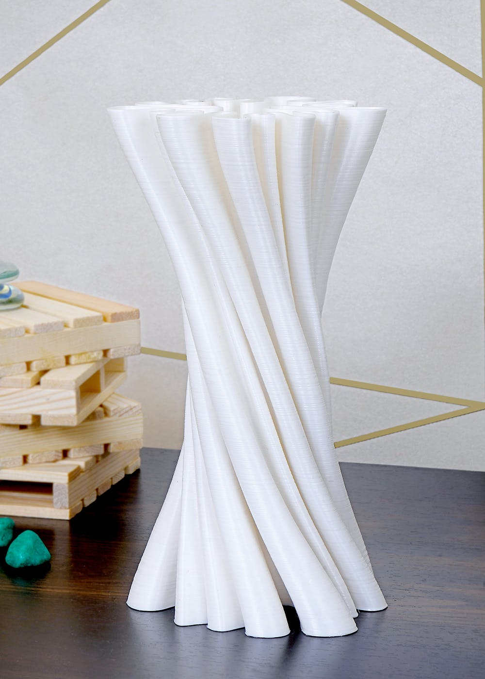 Folds Vase Table Décor