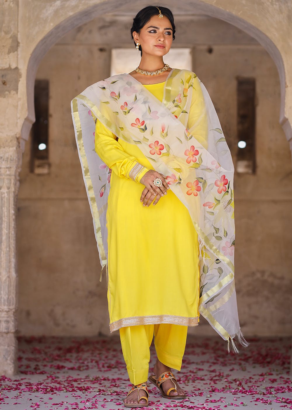 Yellow Punjabi Suits || Yellow Punjabi Suit Colour Combinations 2020 -2021  - YouTube