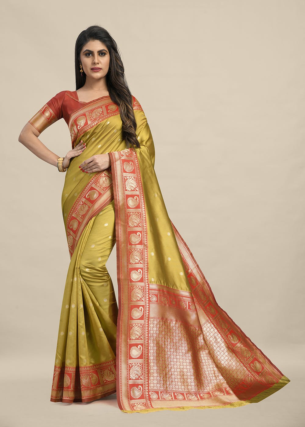 Get Gold Soft Banarasi Silk Saree With Rich Woven Border And Pallu At ₹ 1149 Lbb Shop 3905