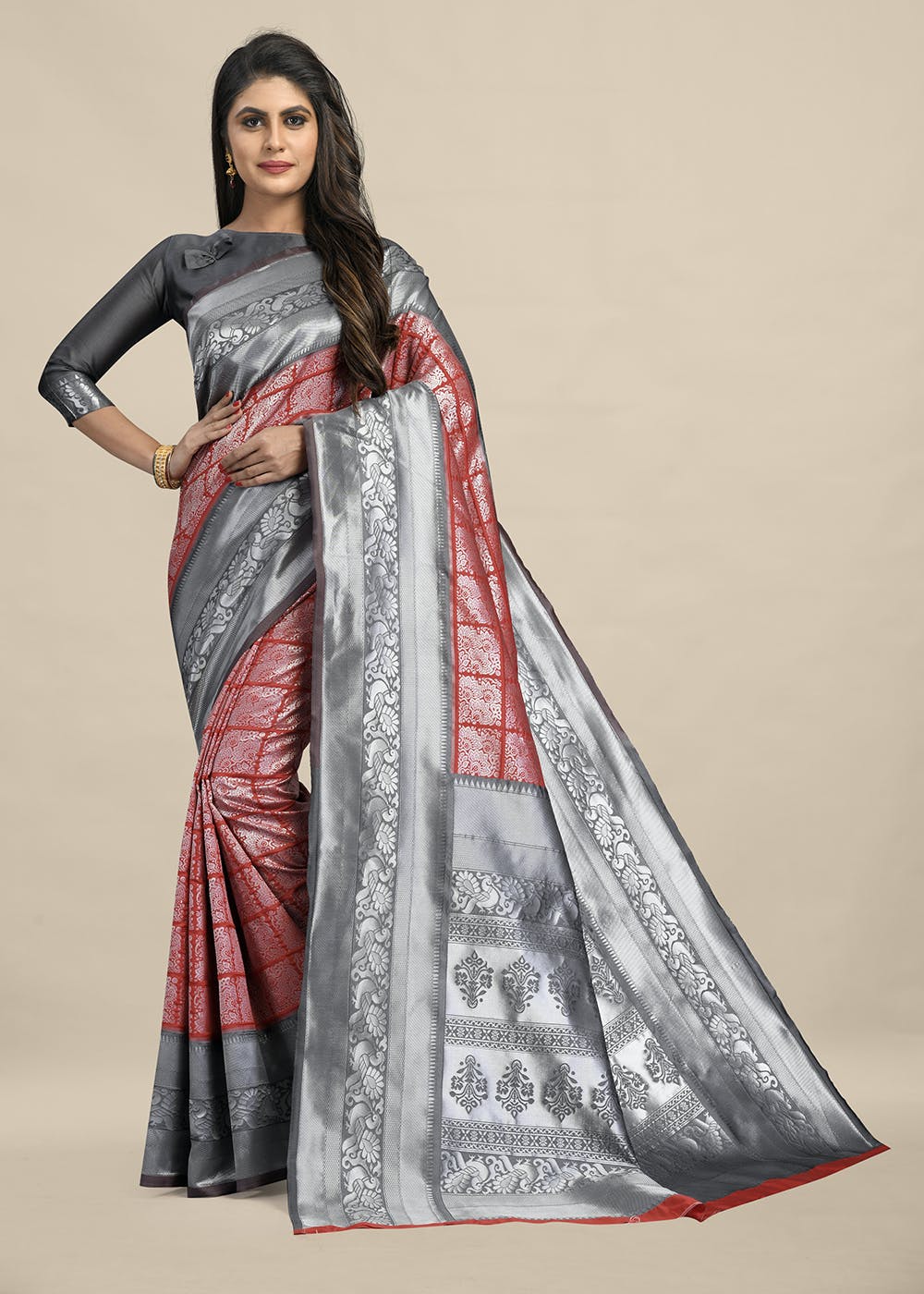 kanjivaram silk saree draping perfectly step by step for beginners |  kanjivaram silk saree wearing - YouTube