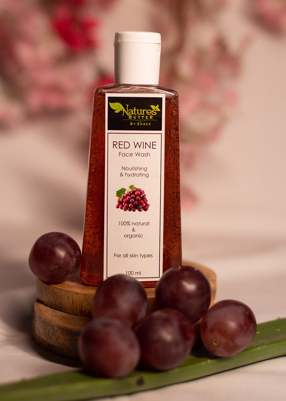 Get Red Wine Face Wash 100ml at ₹ 350 LBB Shop