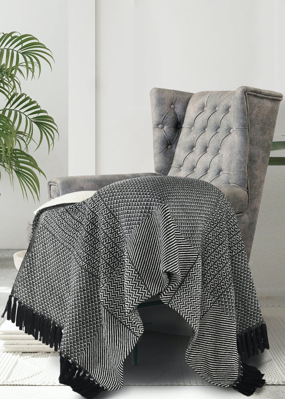 Get Black Soft Cotton Bed Throw at ₹ 999 | LBB Shop