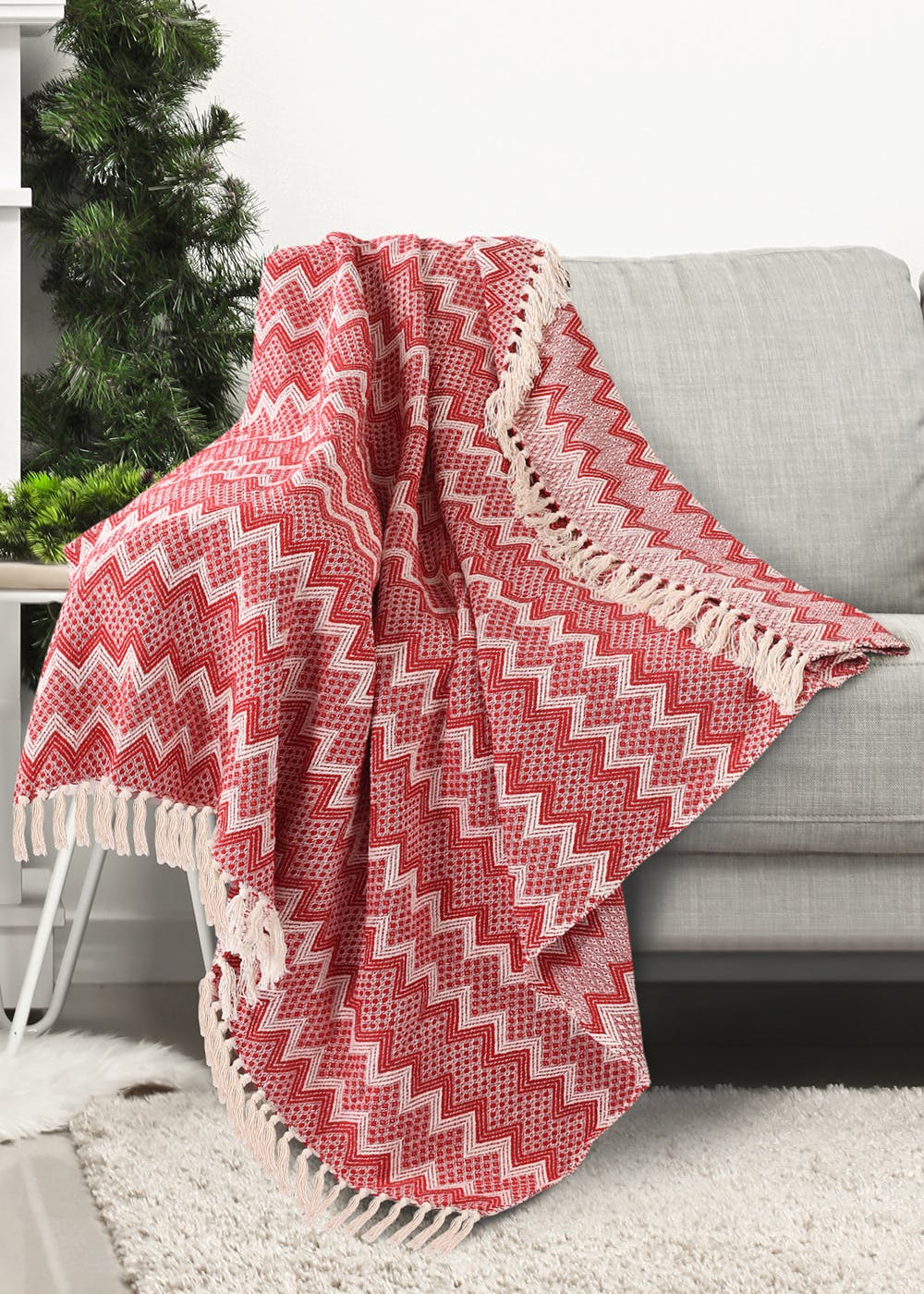 Get Red & White Chevron Throw at ₹ 1150 LBB Shop