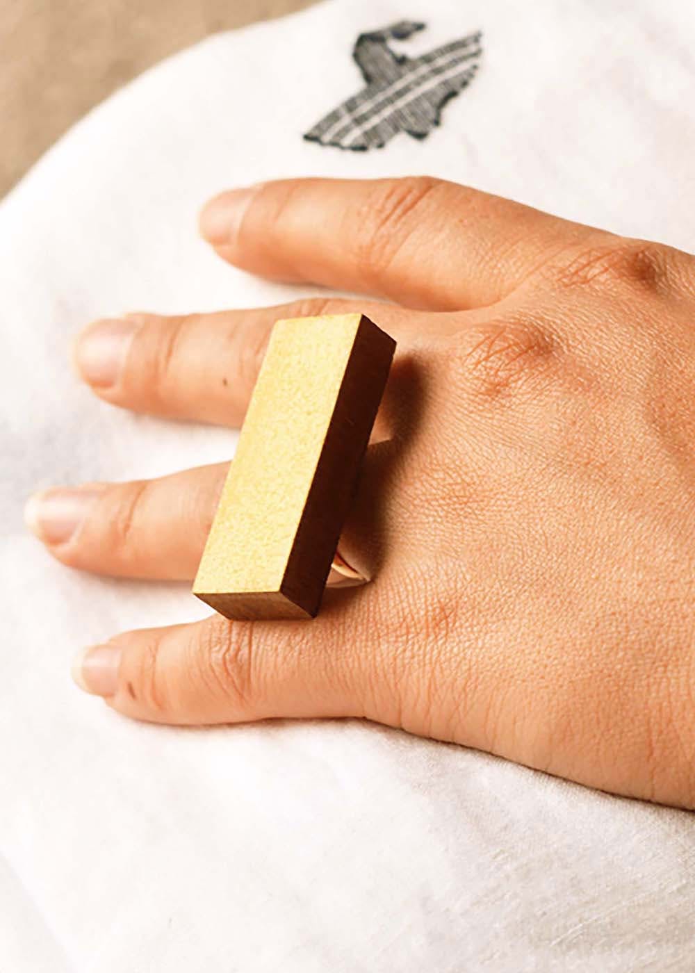 Get Yellow Detail Gold Bar Ring at ₹ 1455 LBB Shop