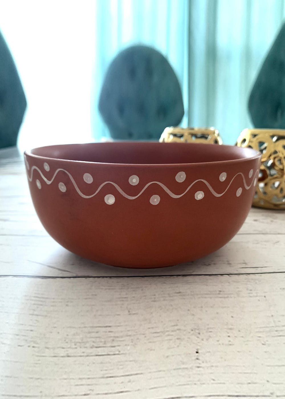 Clay serving outlet bowls