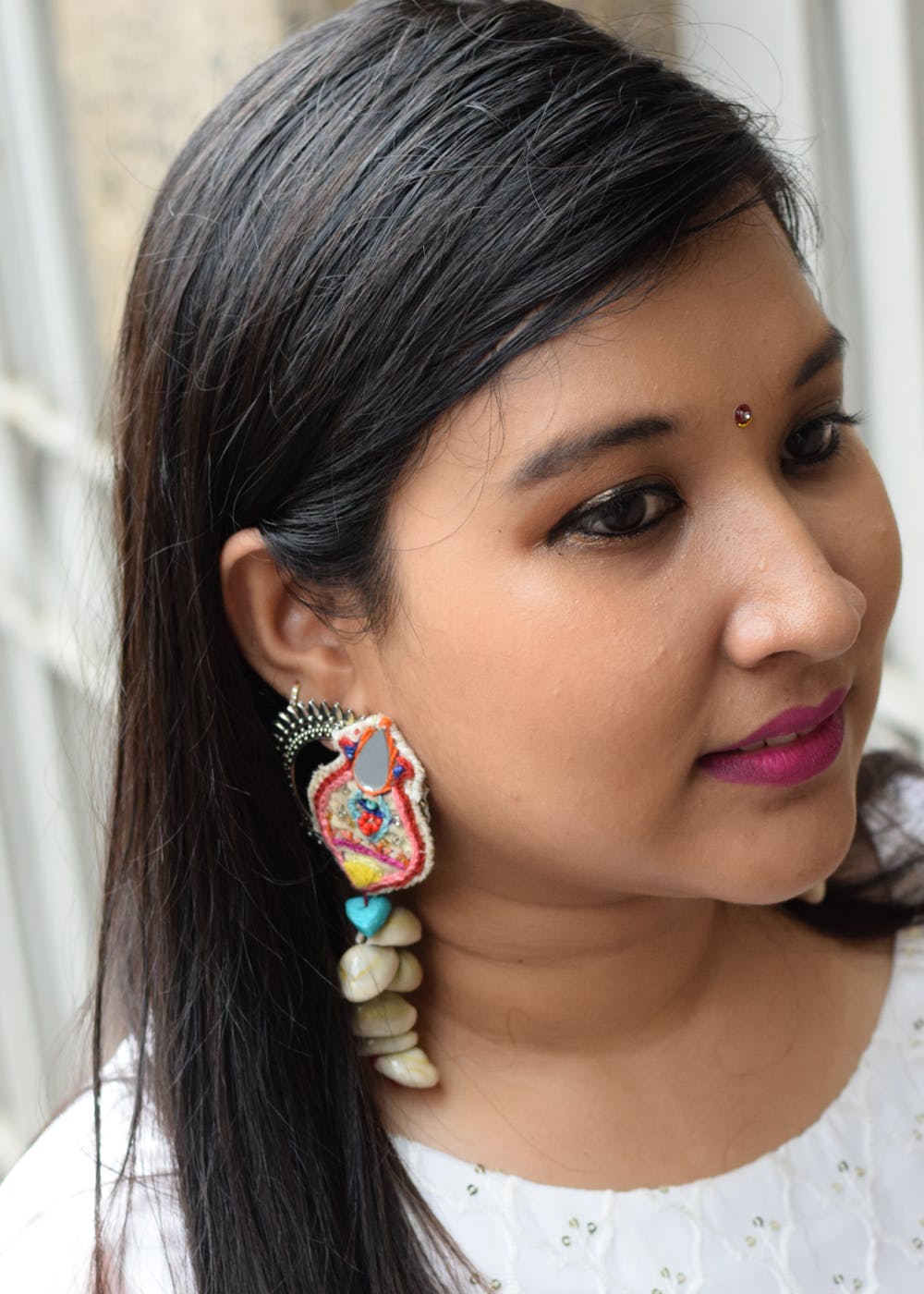Beautiful earrings ghumka with layered hairstyle  Wedding jewelry sets  bridal jewellery Beautiful wedding jewelry Classy jewelry