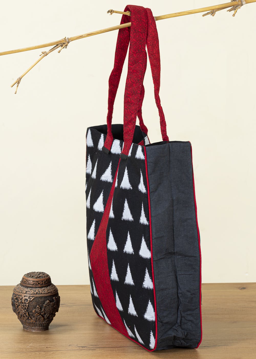 Buy HM Women Black Crocodile Patterned Tote Bag  Handbags for Women  12197474  Myntra