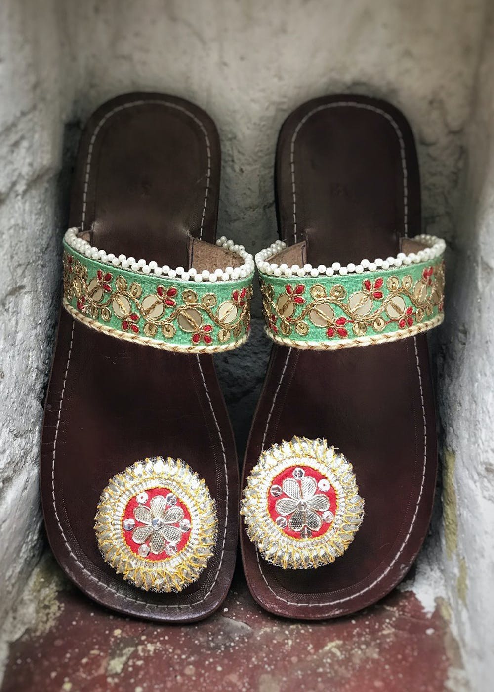 Shree Rajasthani Jaipuri Work Kolhapuri Ethnic Slipper -4 (Combo of 3) :  Amazon.in: Shoes & Handbags