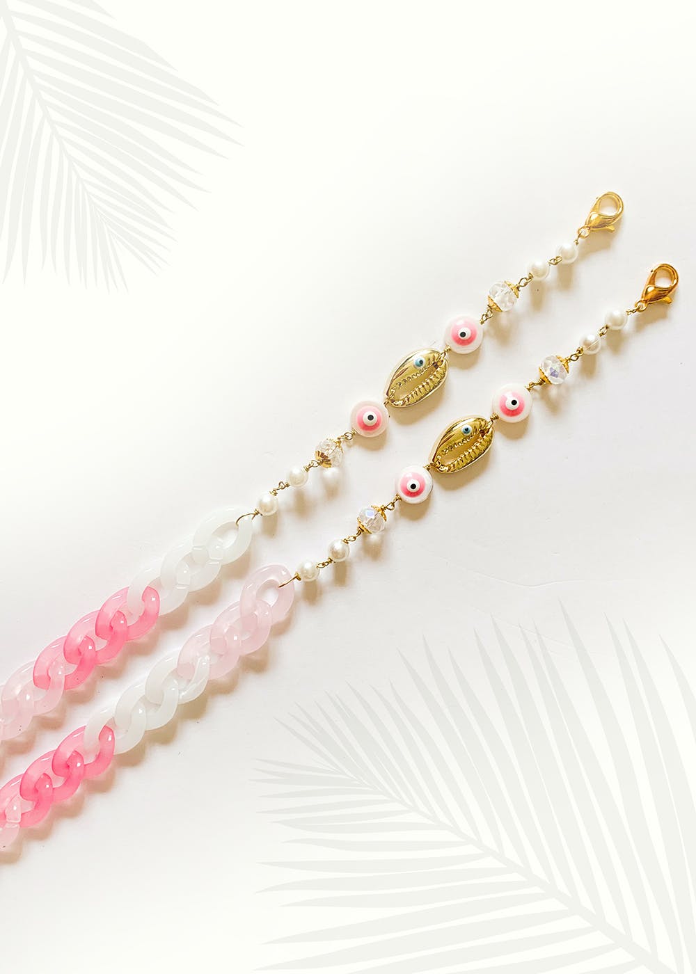 The Rosy Mask/ Sunglass Chain 