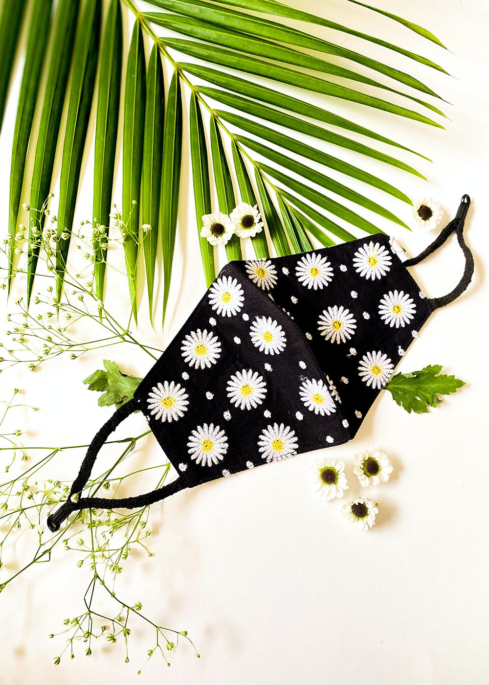 Get The Daisy Mask at ₹ 599 LBB Shop