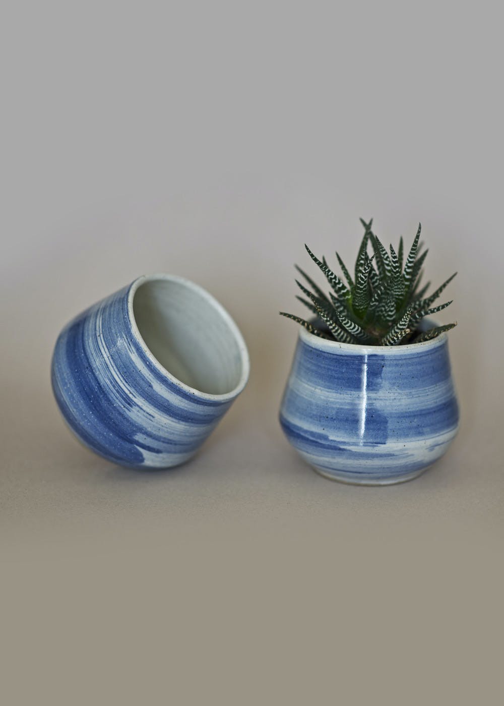 Blue,Serveware,Dishware,Flowerpot,Porcelain,Aqua,Ceramic,earthenware,Turquoise,Pottery
