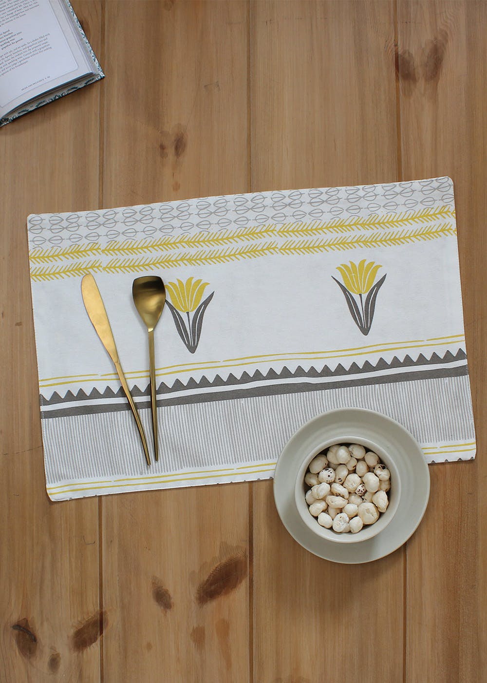 Get Set of 4 Two-Tone Floral Printed Placemats at ₹ 1199 | LBB Shop