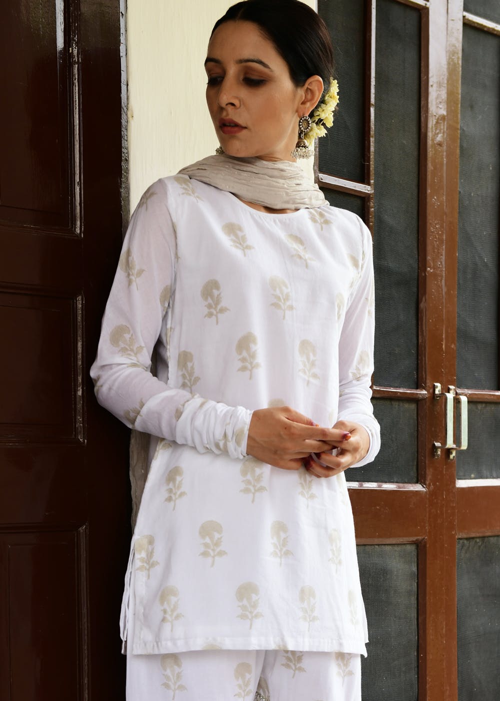 Full Sleeves Designer Wear White Colour Ladies Kurti With Golden Embroidery  Decoration Material: Beads at Best Price in Hyderabad | Saai Creations