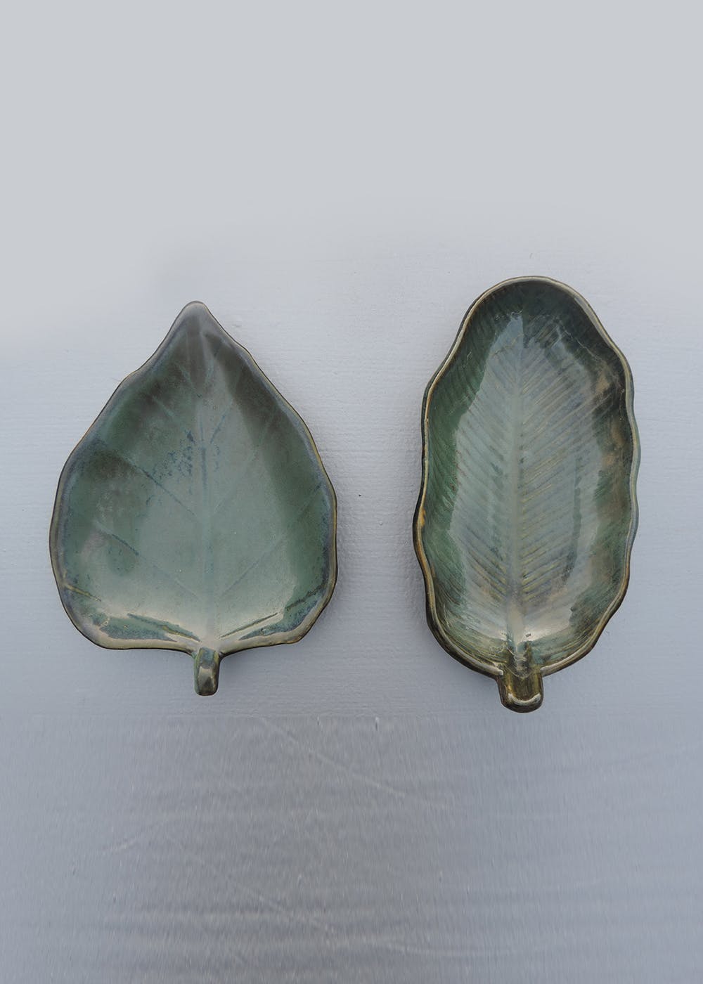 Get Olive Green Ceramic Platters Set of 2 at ₹ 1399 LBB Shop