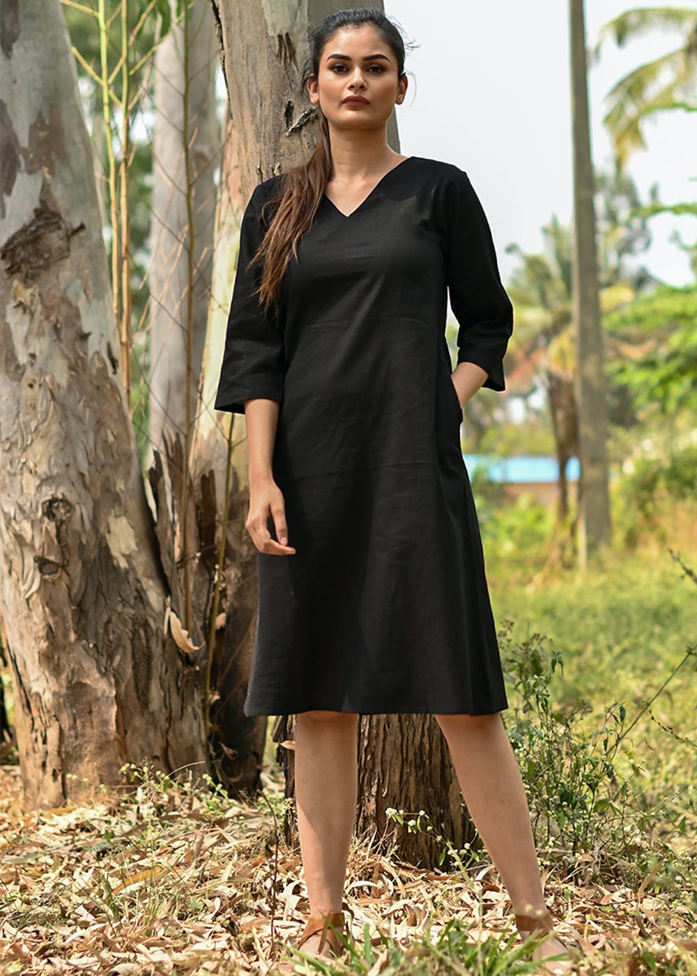 How to Pair Straight Pants for Women with Short Kurti? - PaperCrush