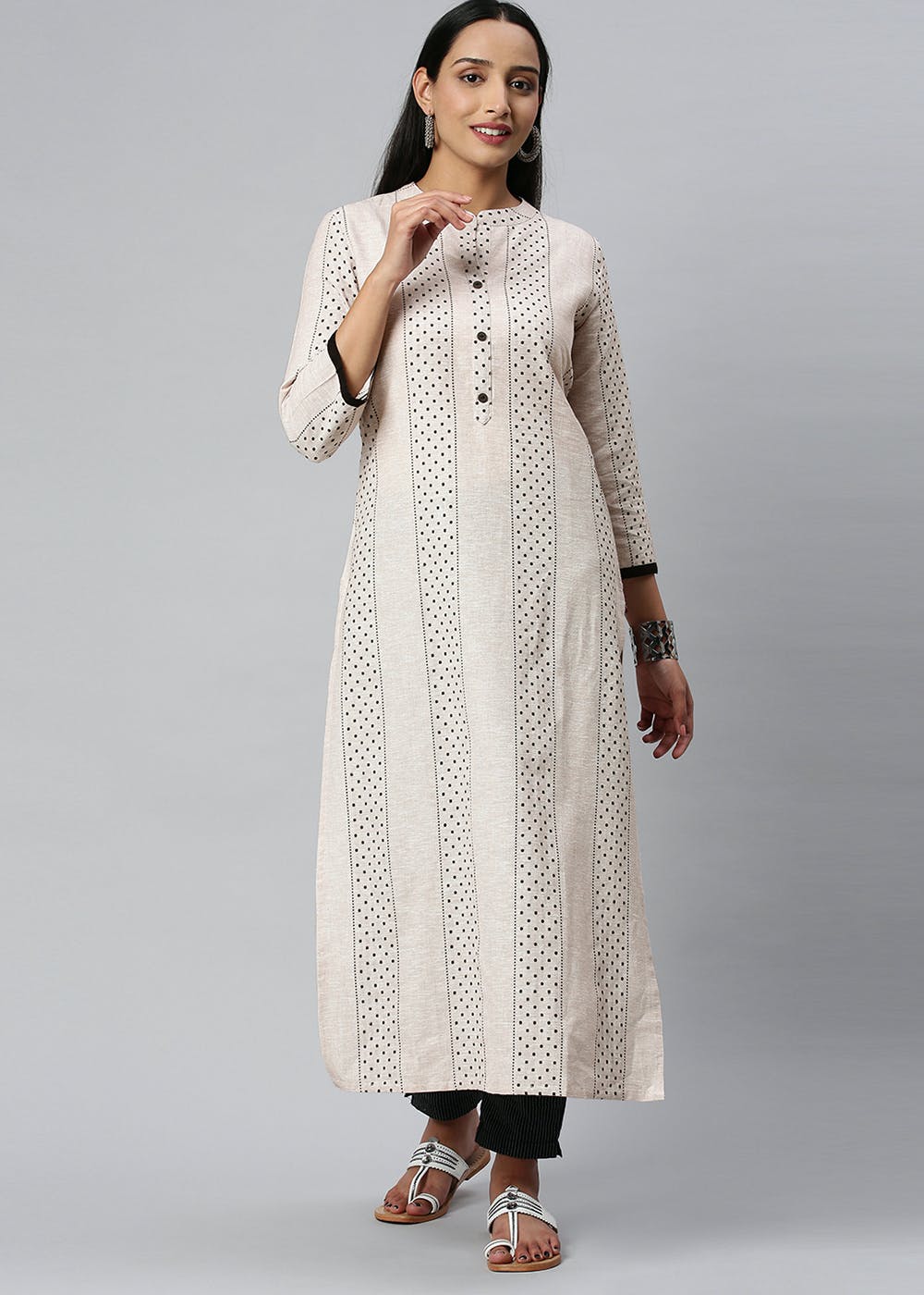 Get Off White & Black Polka Dot Woven Straight Kurta at ₹ 1169 | LBB Shop