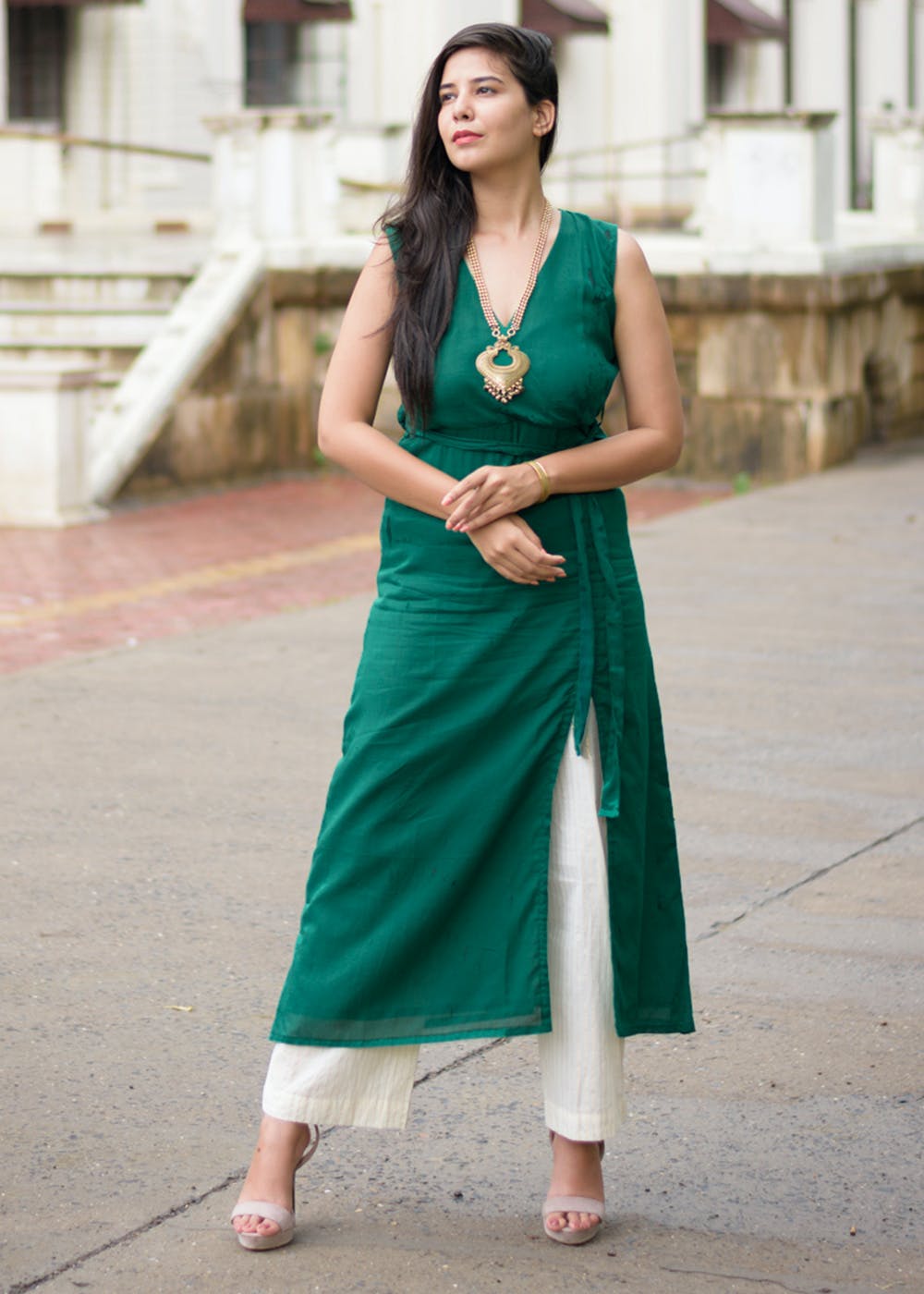Green Short Kurti with Blue Ripped Jeans | Trendy Indian Outfit