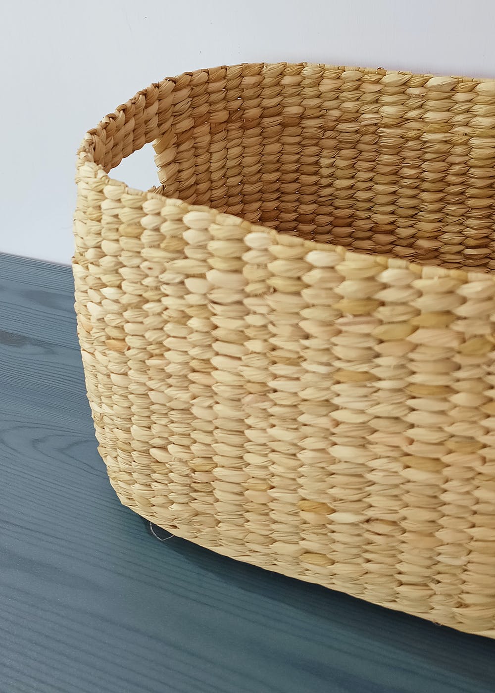 Product,Storage basket,Natural material,Rectangle,Basket,Wood,Beige,Wicker,Grass,Metal