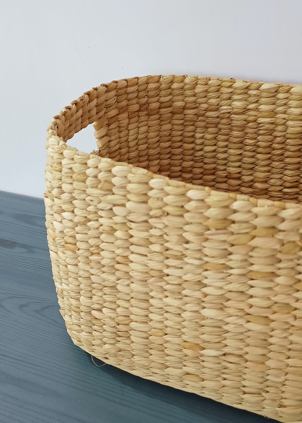 Storage basket,Rectangle,Basket,Natural material,Beige,Wicker,Wood,Metal,Laundry basket,Fashion accessory