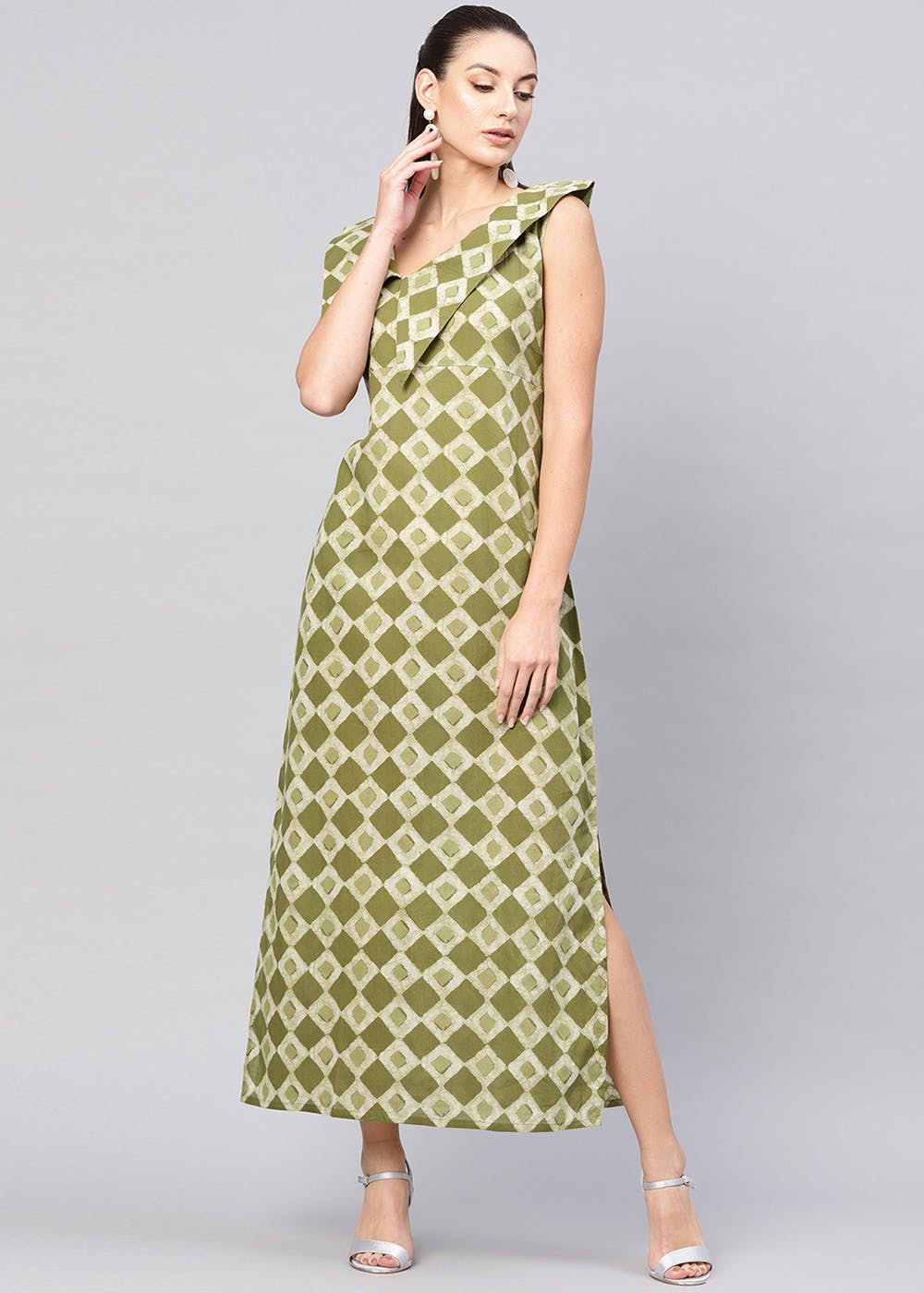 chelsea collar dress
